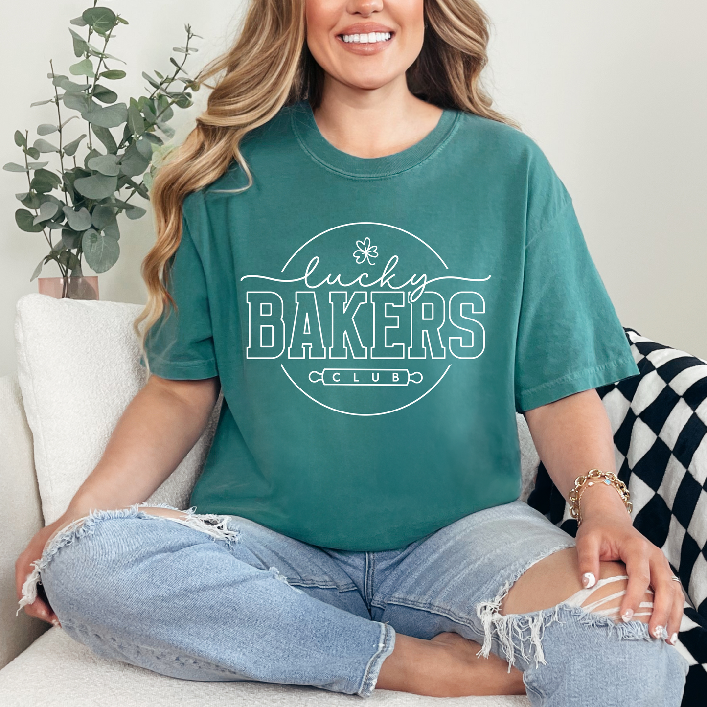 Lucky Bakers Club - T-Shirt
