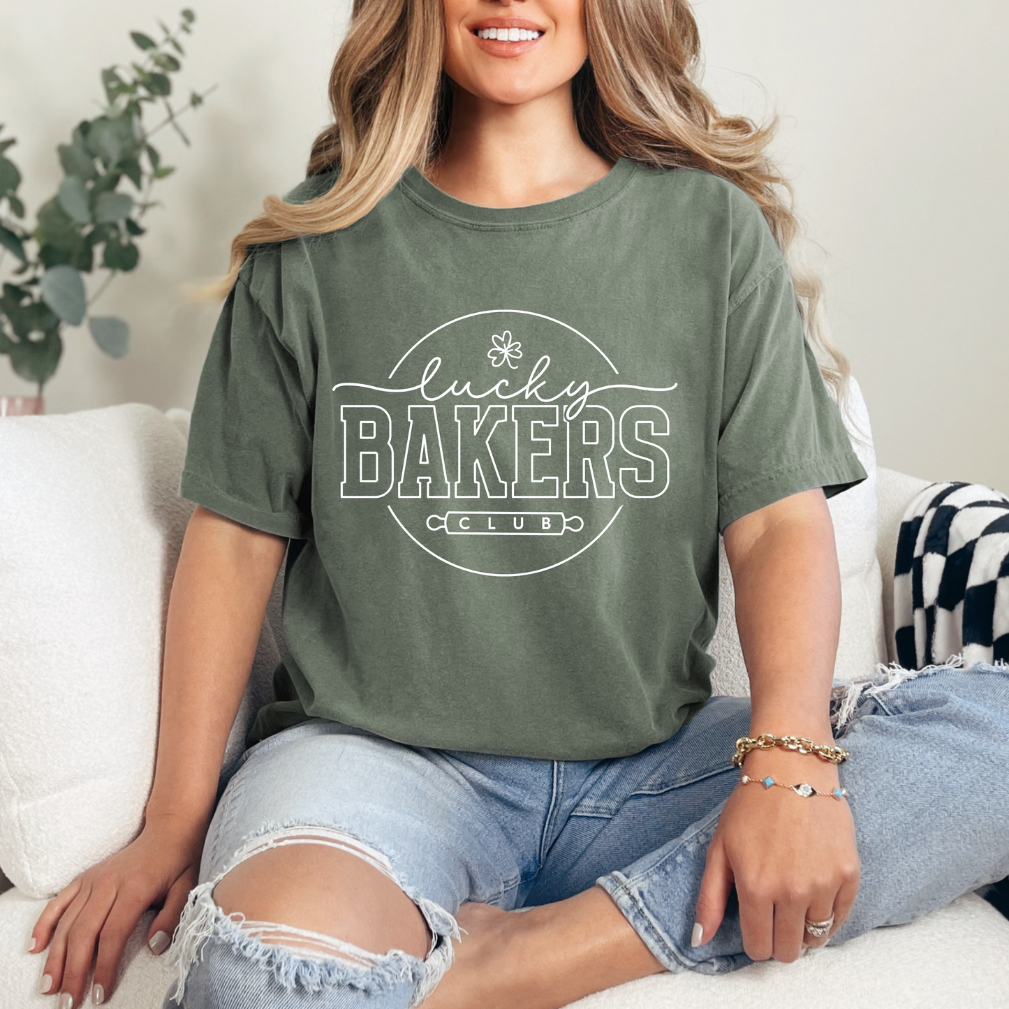 Lucky Bakers Club - T-Shirt