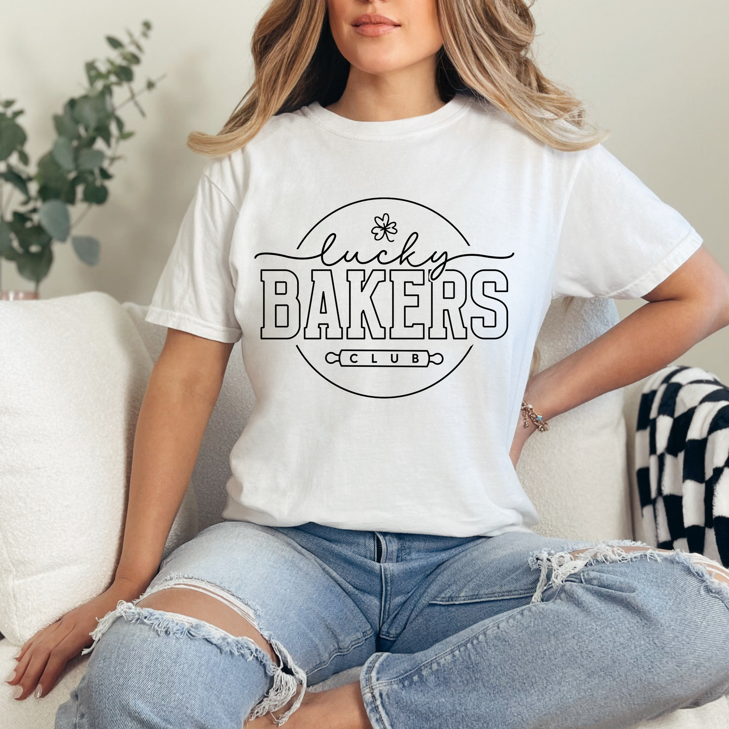 Lucky Bakers Club - T-Shirt