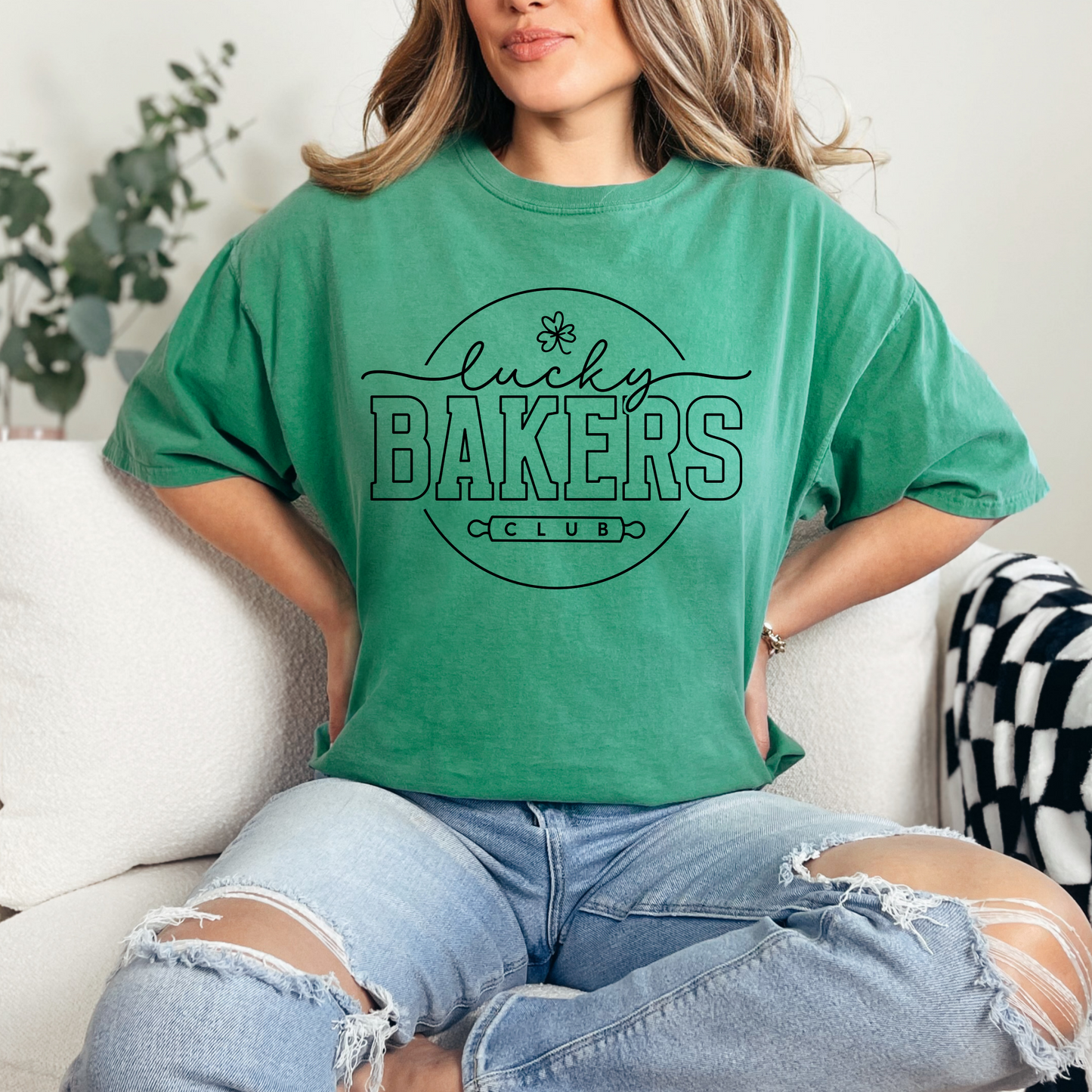 Lucky Bakers Club - T-Shirt