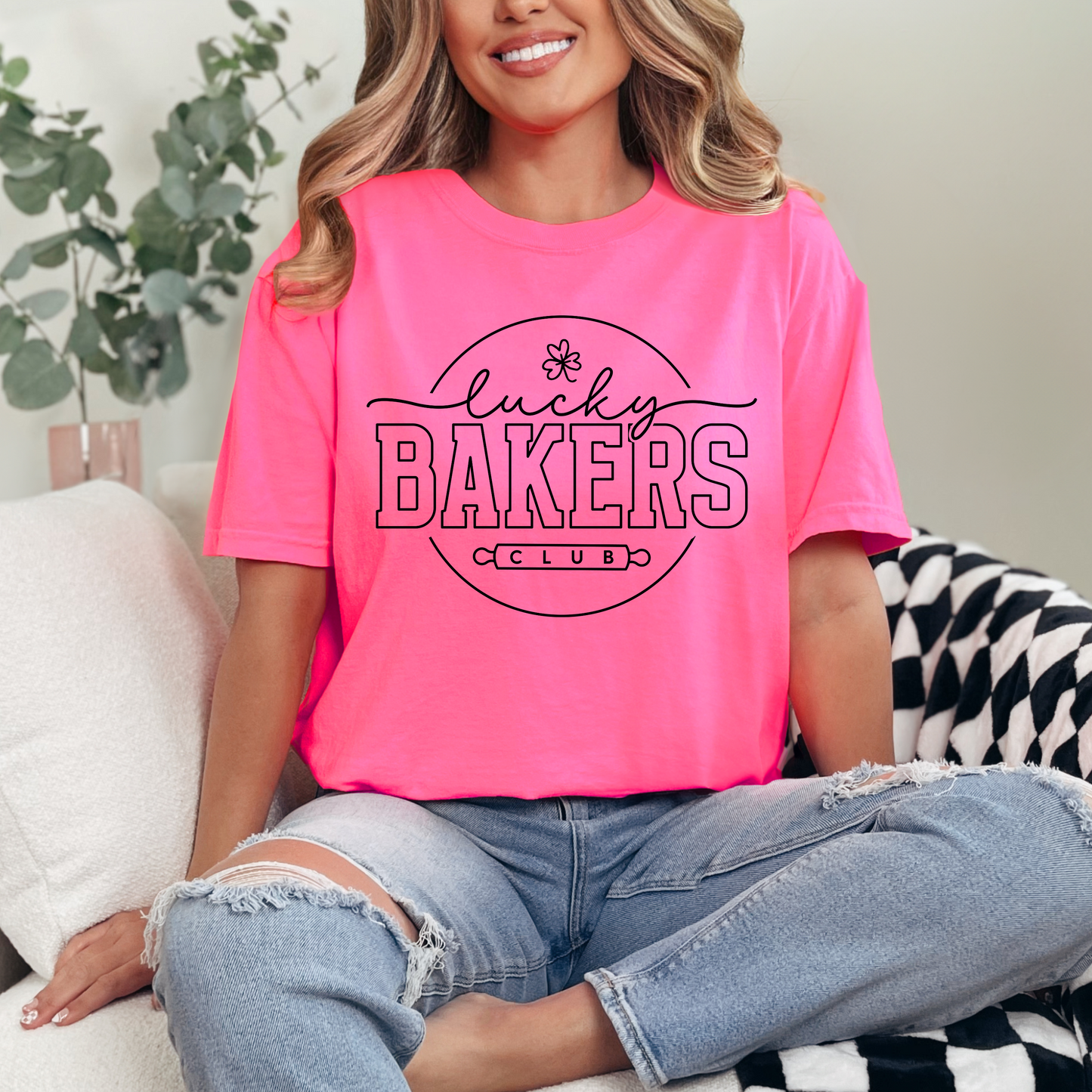 Lucky Bakers Club - T-Shirt