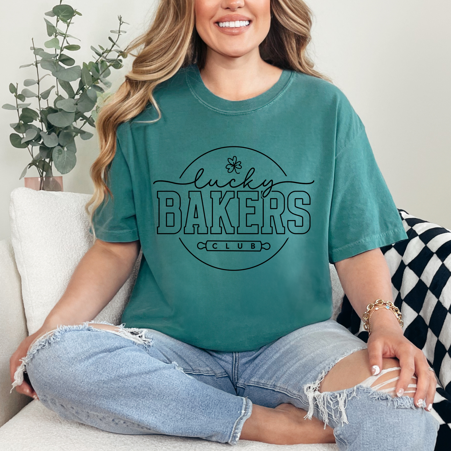 Lucky Bakers Club - T-Shirt
