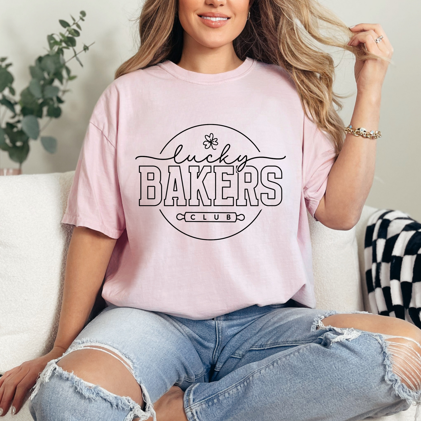Lucky Bakers Club - T-Shirt