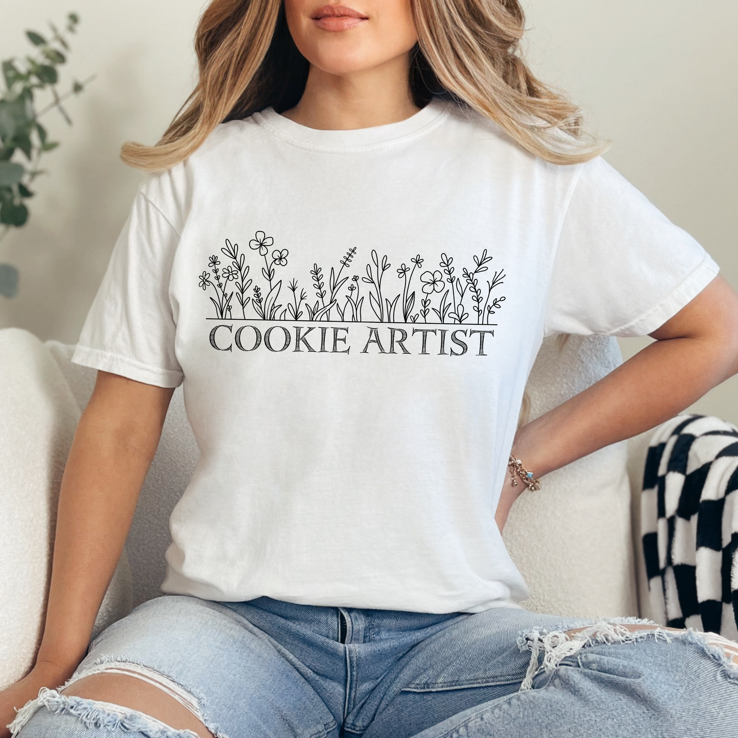 Floral Cookie Artist - T-Shirt
