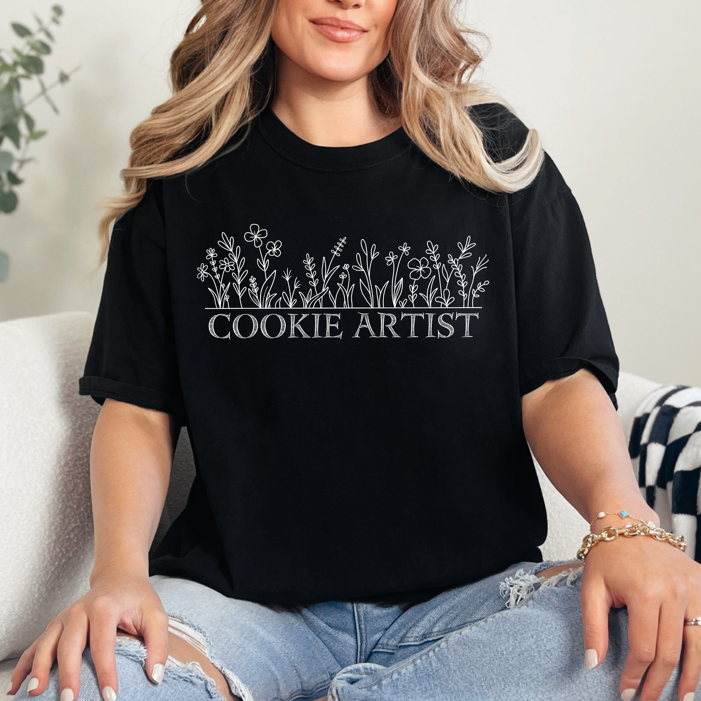 Floral Cookie Artist - T-Shirt