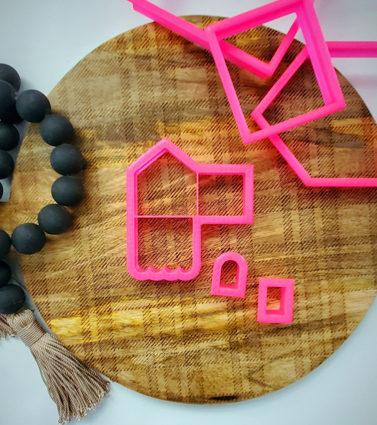 Mini Scalloped Gingerbread House - Cookie Cutter