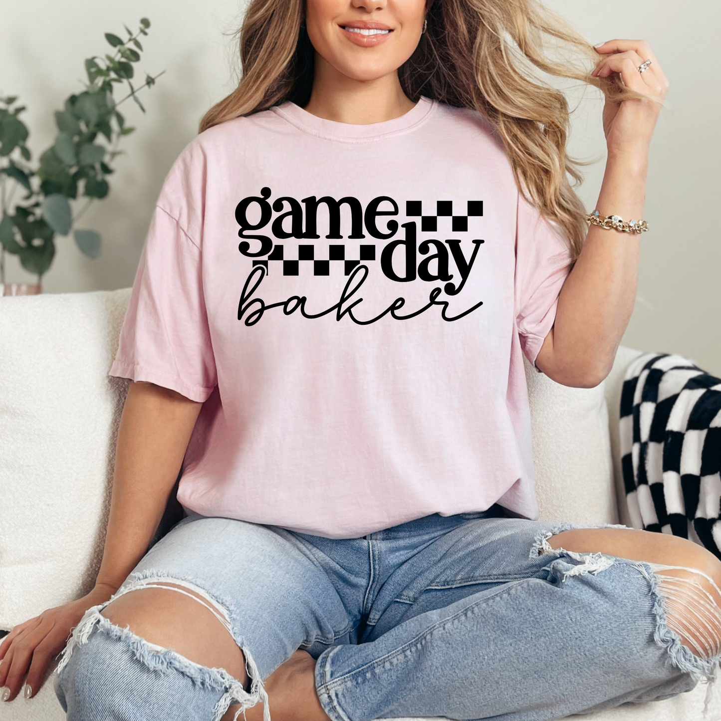 Game Day Baker [Black Design] - T-Shirt