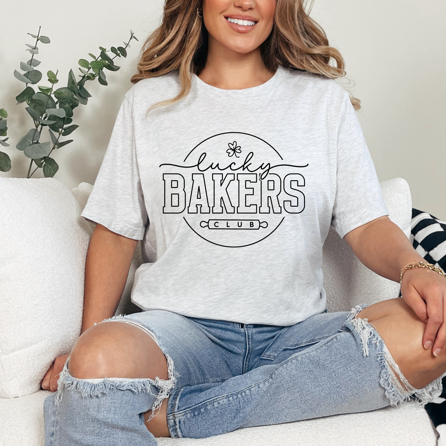 Lucky Bakers Club - T-Shirt