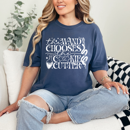 The Wand Chooses [White Design] - T-Shirt