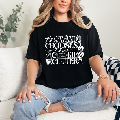 The Wand Chooses [White Design] - T-Shirt