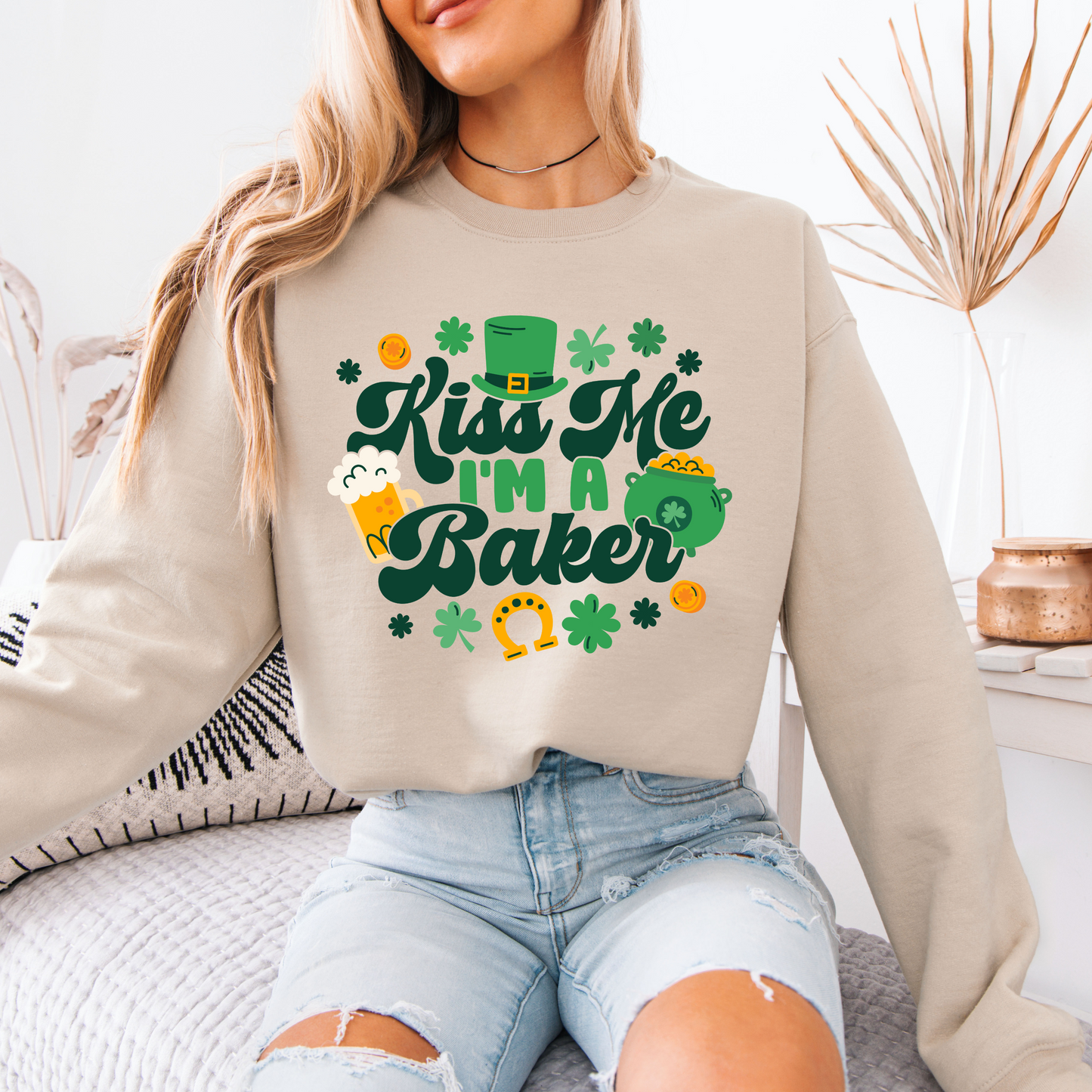 Kiss Me I'm A Baker - Sweatshirt